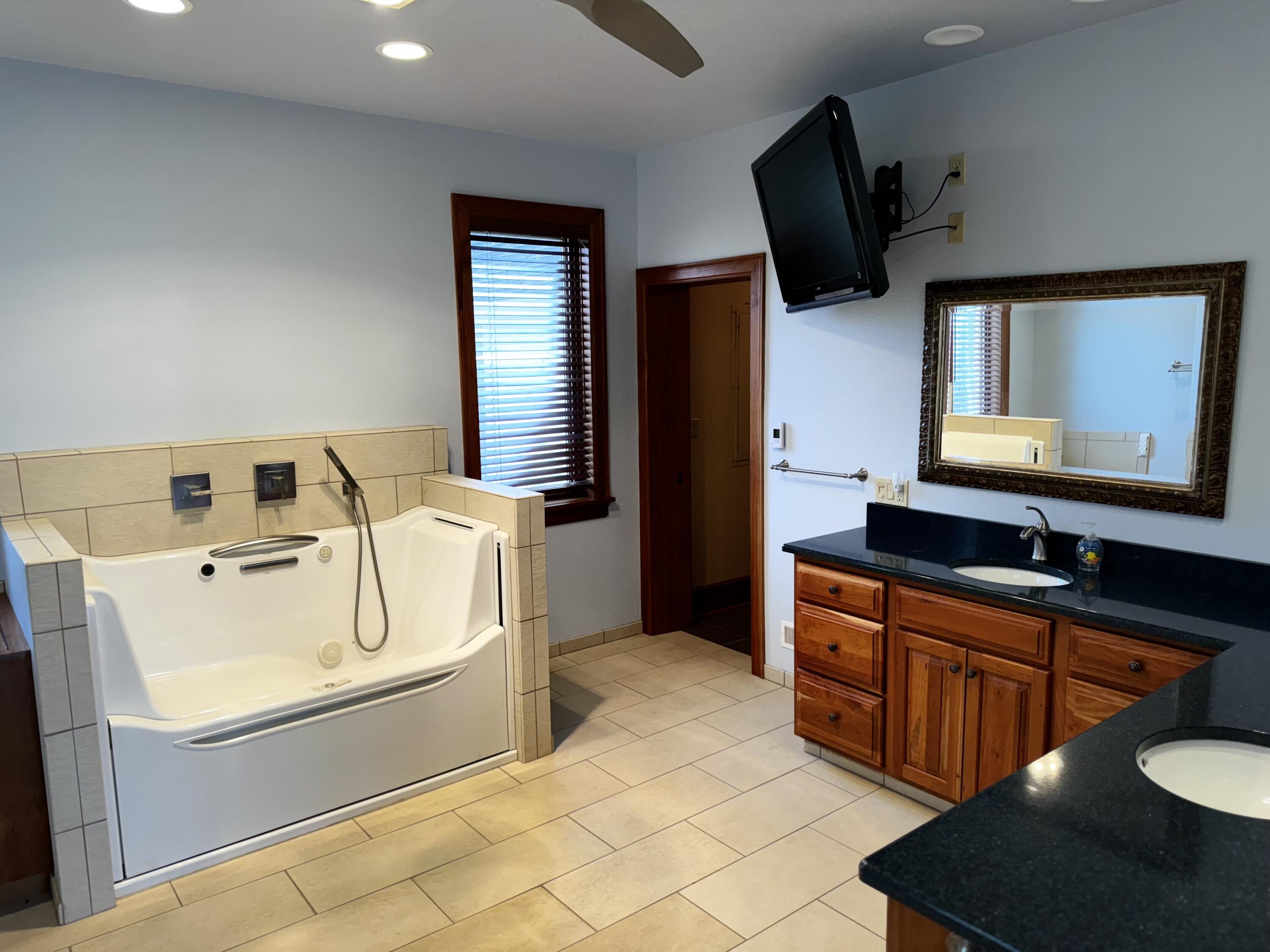 2330 West Bertrand Road Niles, MI 49120 - Photo 54 of 61 IMG_5420