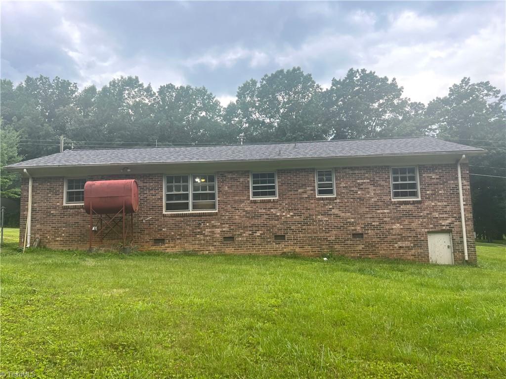 228 Maple Hollow Road Mount Airy, NC 27030 - Photo 7 of 21