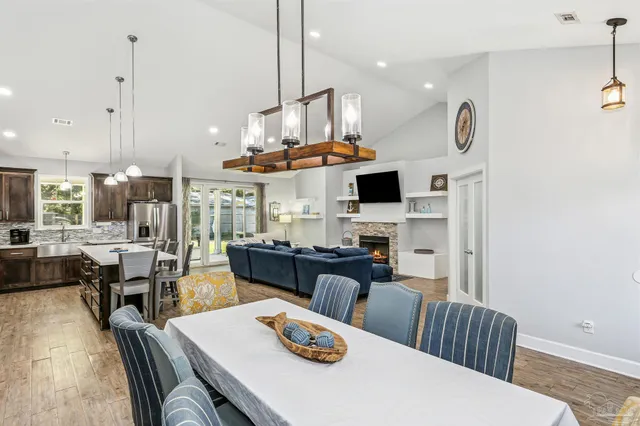 $649,900 | 1469 Sanibel Lane, Gulf Breeze, FL 32563