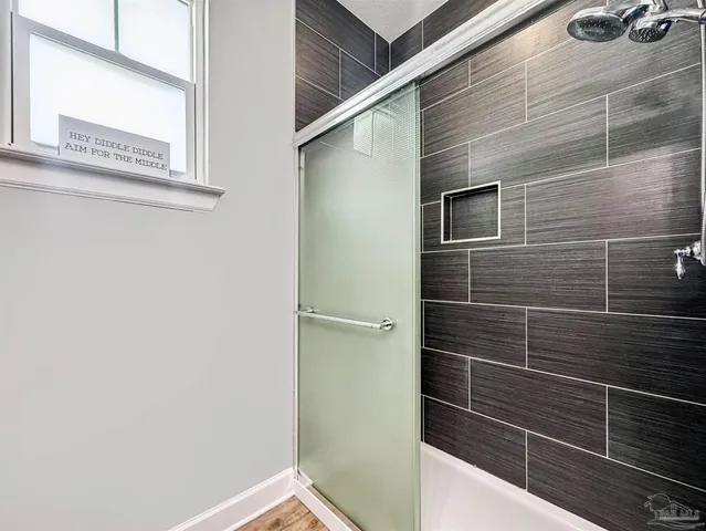 $649,900 | 1469 Sanibel Lane, Gulf Breeze, FL 32563