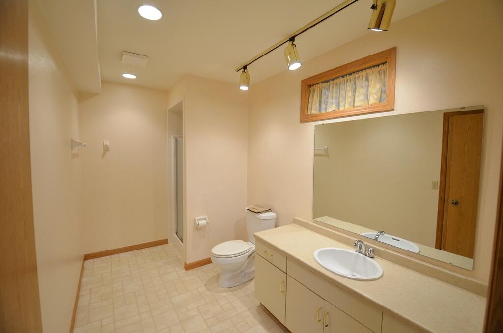1670 Turtle Mound Lane Whitewater, WI 53190 - Photo 40 of 59 LL Bath