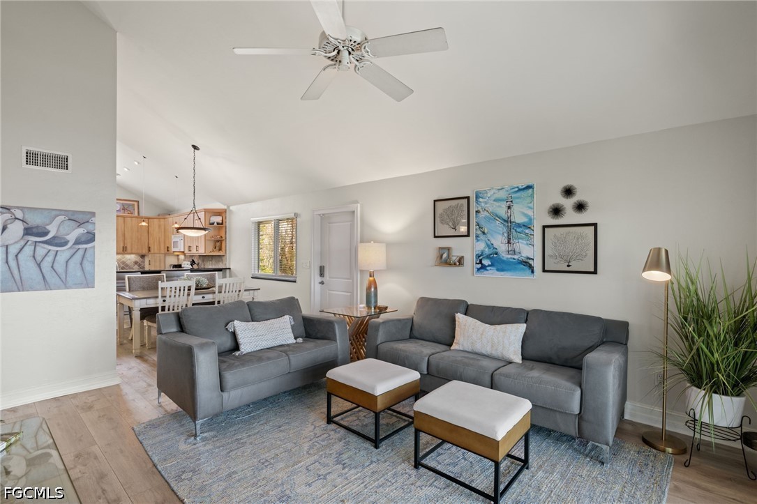 1607 Sand Castle Road Sanibel, FL 33957 - Photo 4 of 34