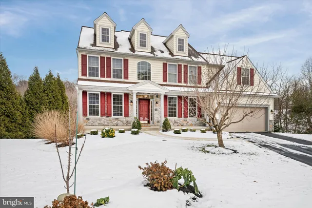 $685,000 | 104 Kittanset Court, Avondale, PA 19311