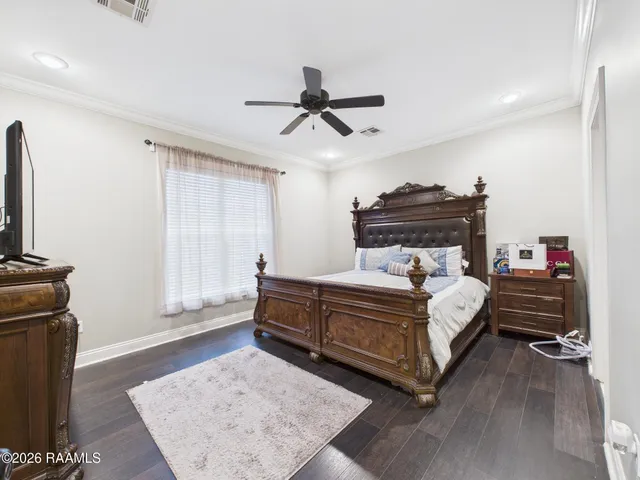 $315,000 | 307-305 Oakview Drive, Broussard, LA 70518