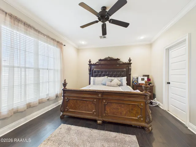 $315,000 | 307-305 Oakview Drive, Broussard, LA 70518