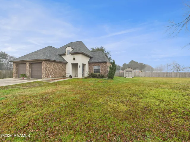 $315,000 | 307-305 Oakview Drive, Broussard, LA 70518
