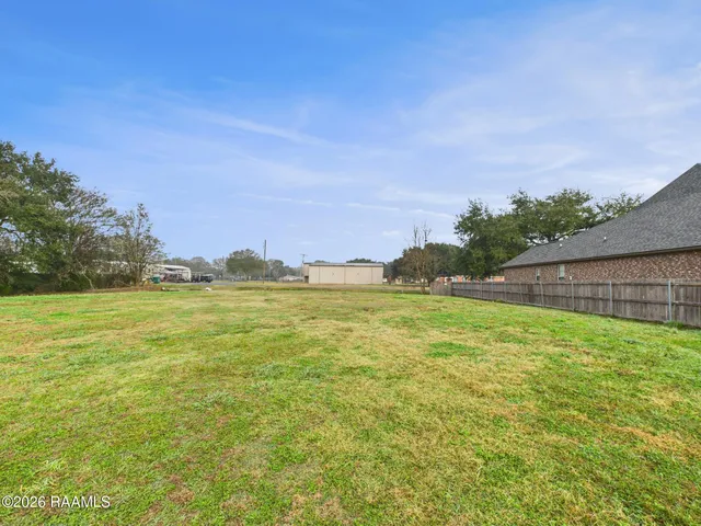 $315,000 | 307-305 Oakview Drive, Broussard, LA 70518