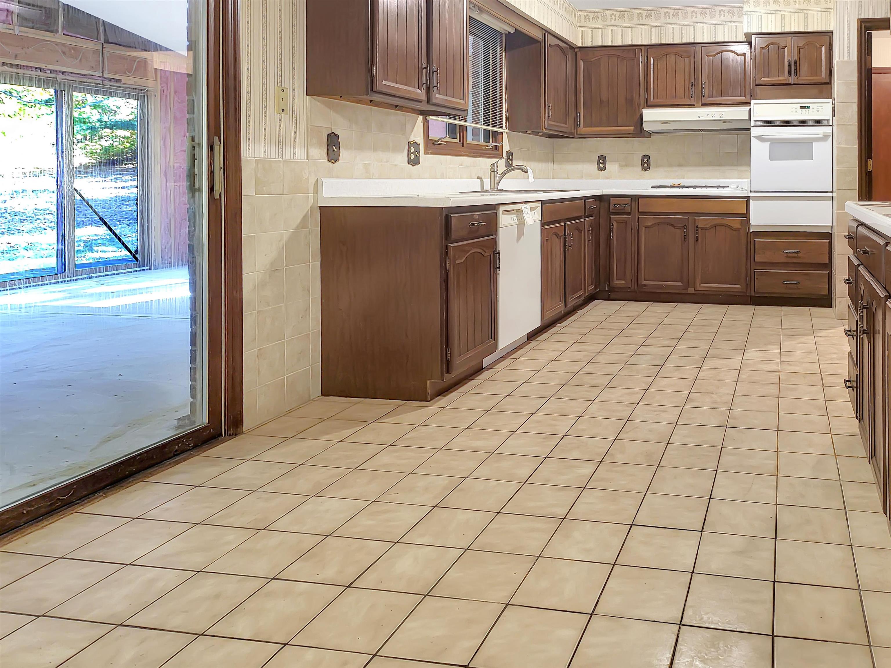 6321 Blyth Road Caledonia, IL 61011 - Photo 3 of 23 Gallery Image 3