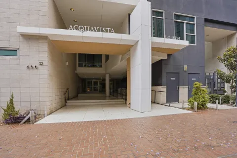 $449,000 | 425 West Beech Street, Unit 107, San Diego, CA 92101