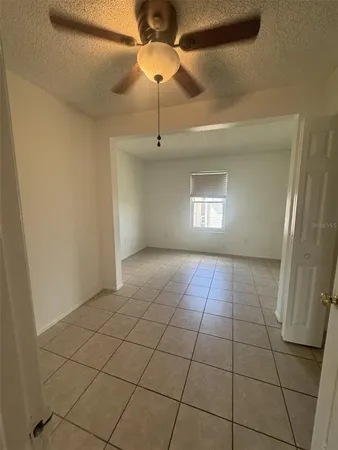 $1,300 | 828 Sky Lake Circle, Unit D, Orlando, FL 32809