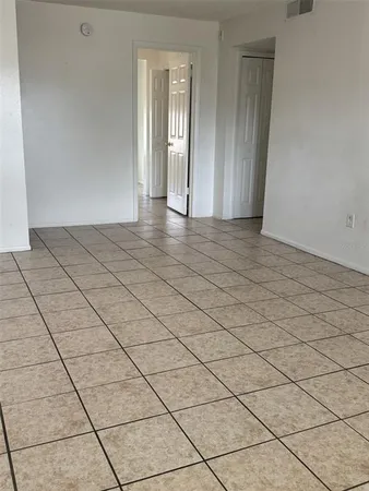 $1,300 | 828 Sky Lake Circle, Unit D, Orlando, FL 32809