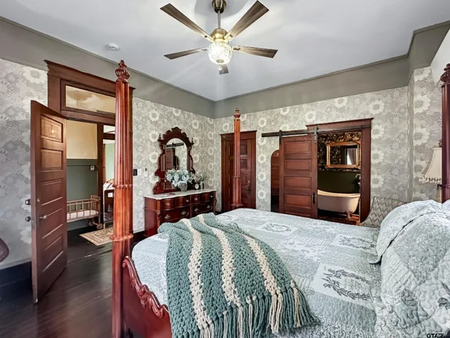 $650,000 | 406 West 1st Street, Mount Pleasant, TX 75455