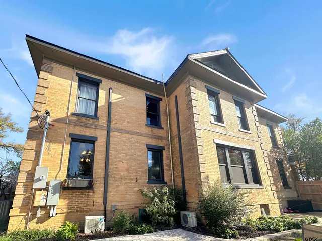 $650,000 | 406 West 1st Street, Mount Pleasant, TX 75455