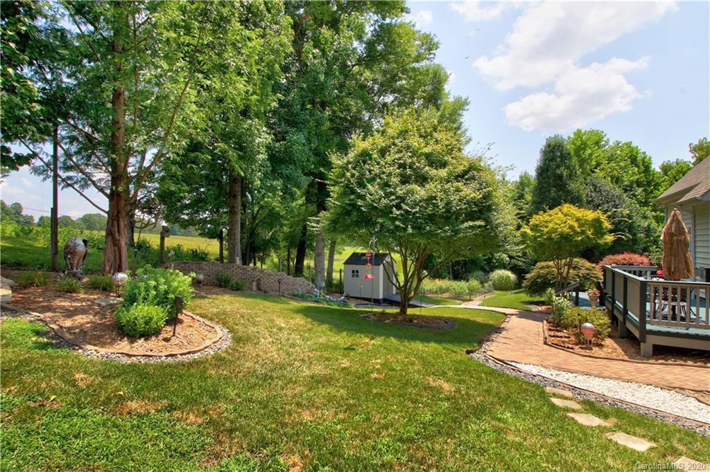 220 Mott Road Mooresville, NC 28115 - Photo 4 of 44 Gallery Image 4