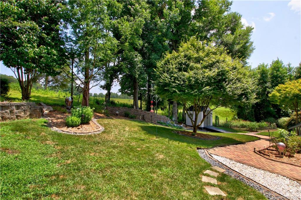 220 Mott Road Mooresville, NC 28115 - Photo 5 of 44 Gallery Image 5