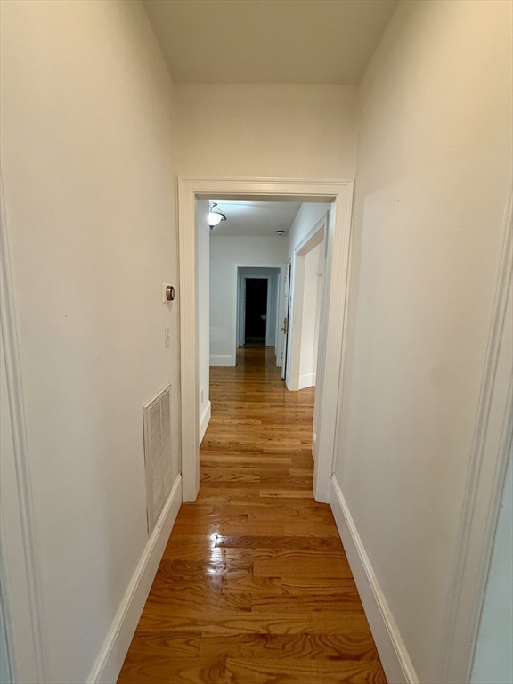 132 Middlesex Road, Unit 1 Chestnut Hill, MA 02467 - Photo 13 of 24 Gallery Image 13