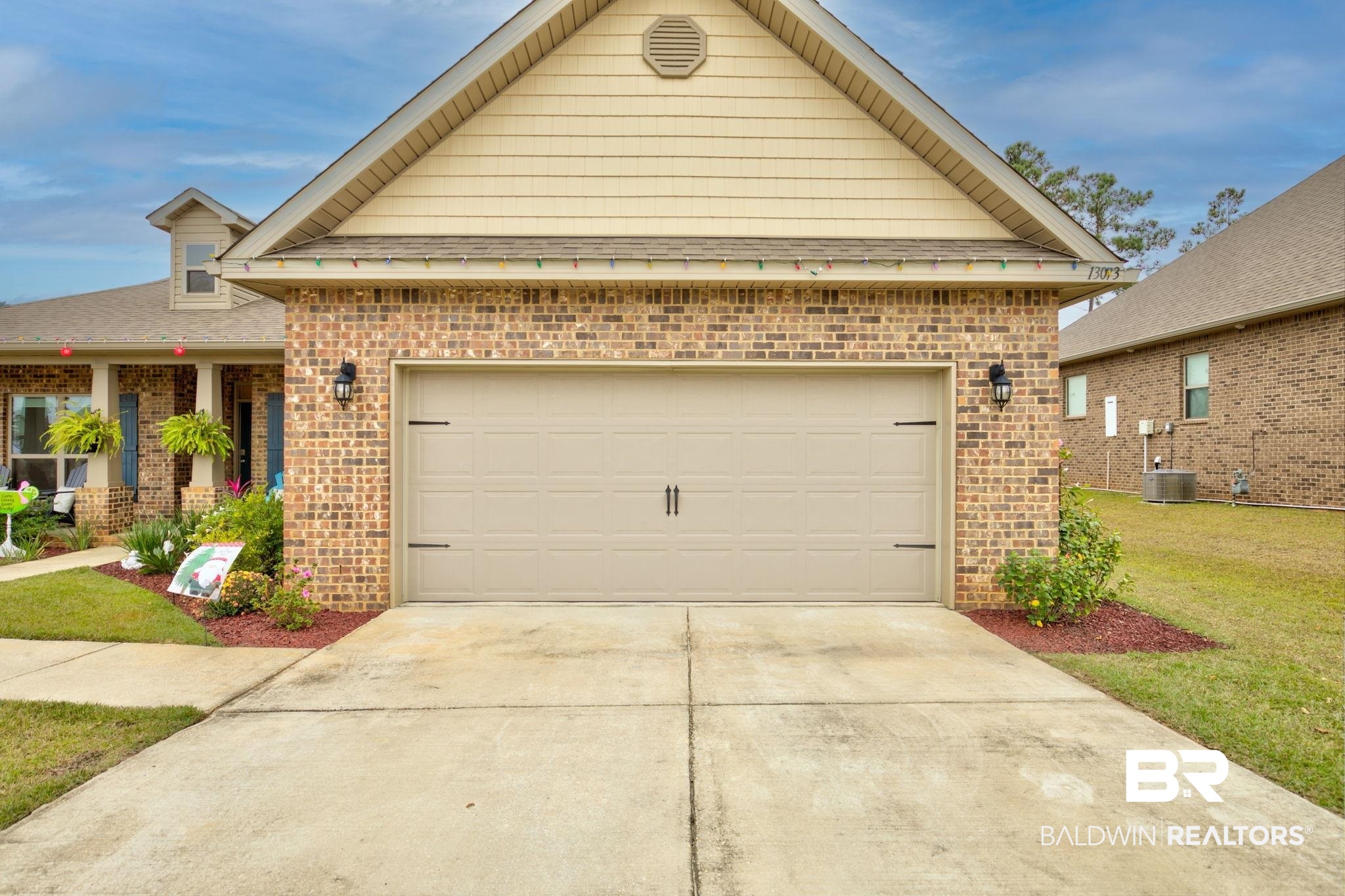 13073 Sanderling Loop Daphne, AL 36527 - Photo 2 of 49 Front Yard