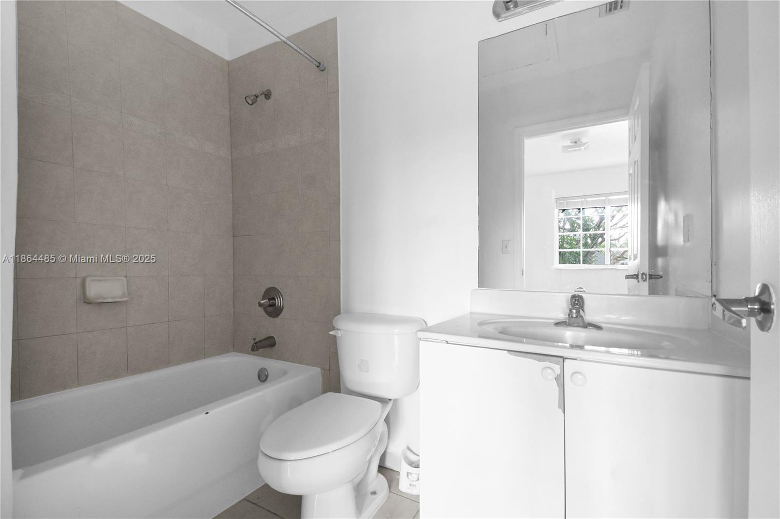 13958 Southwest 260th Street, Unit 101 Homestead, FL 33032 - Photo 27 of 35