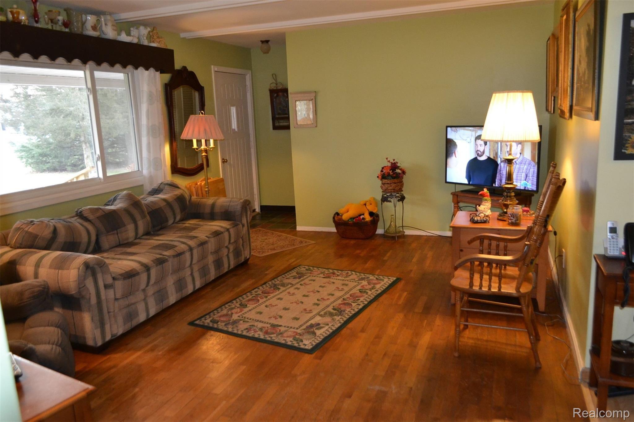 8282 Calkins Road Flint, MI 48532 - Photo 7 of 49 DSC_0240.JPG