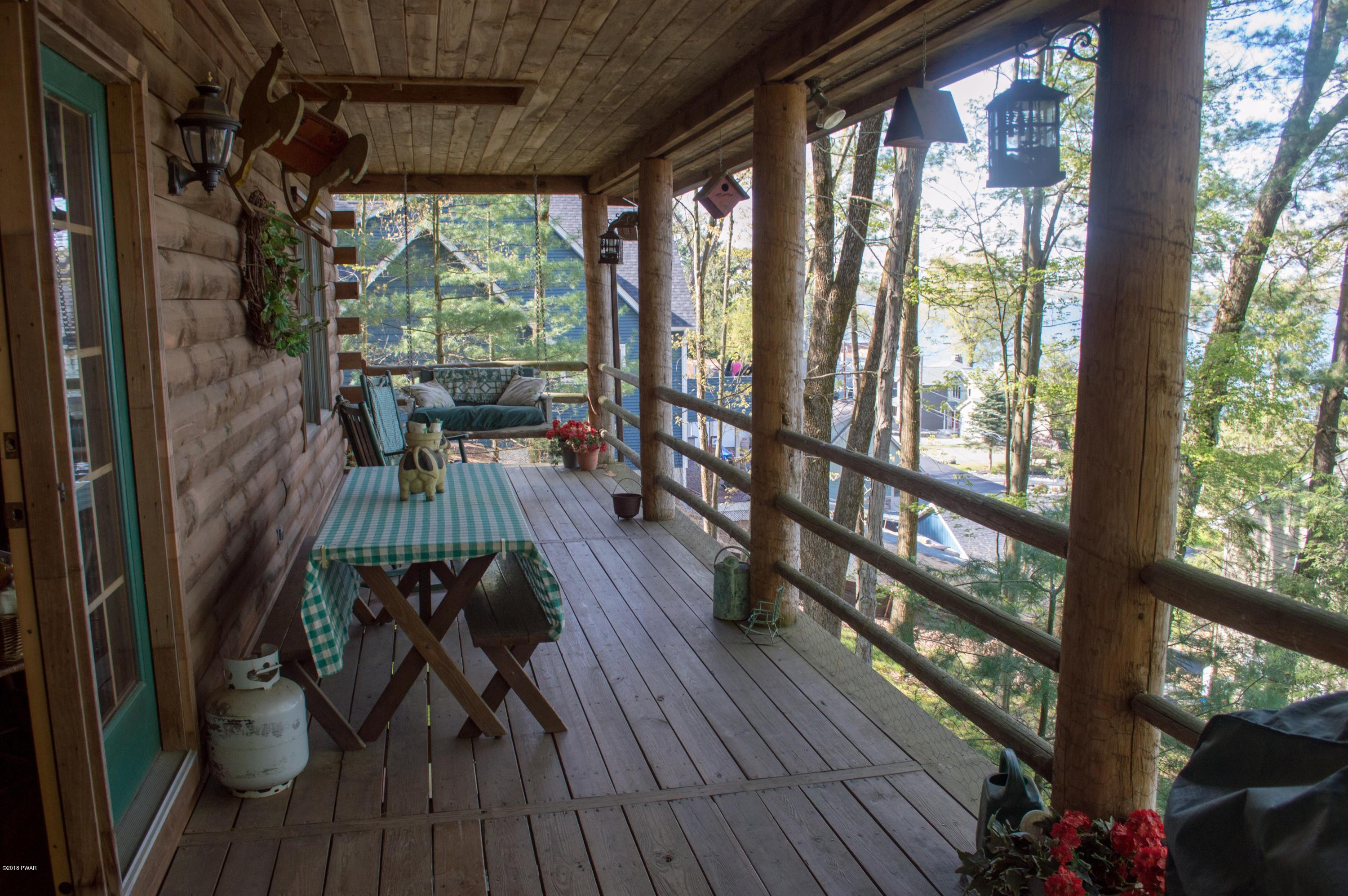 121 Terrace Road Tafton, PA 18464 - Photo 12 of 38 Upper Deck