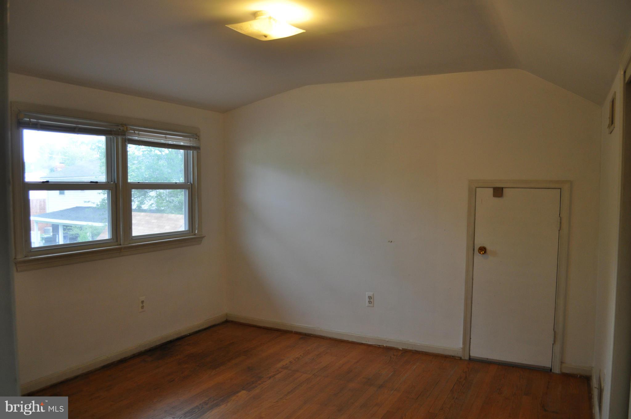 6102 Amherst Avenue Springfield, VA 22150 - Photo 8 of 15 Bedroom
