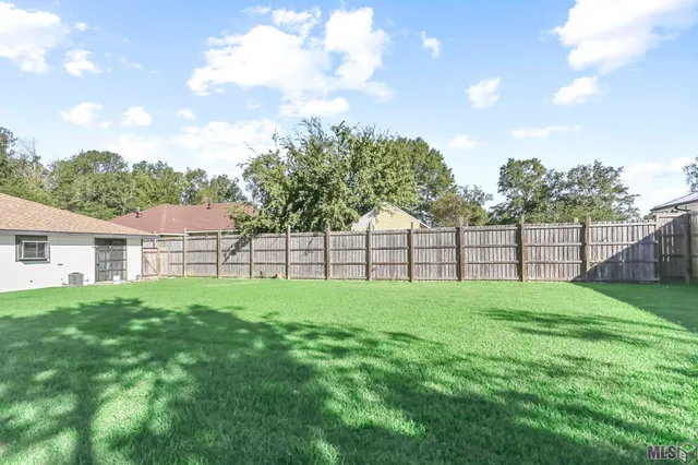 $1,350 | 1311 Bauerle Road, Unit B, Hammond, LA 70403