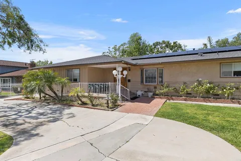 $1,299,000 | 13021 Hewes Avenue, Santa Ana, CA 92705