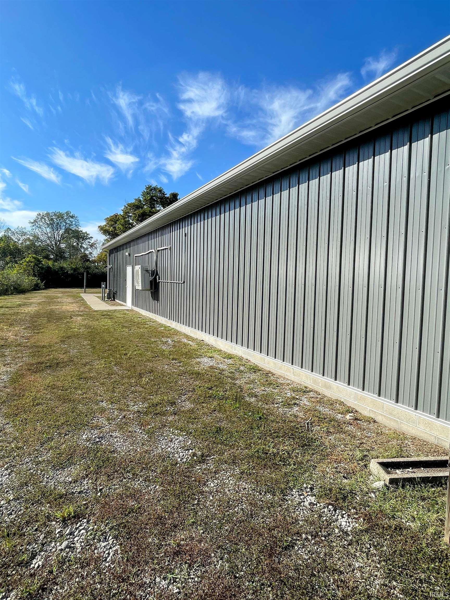 3116 5th Street Bedford, IN 47421 - Photo 4 of 18