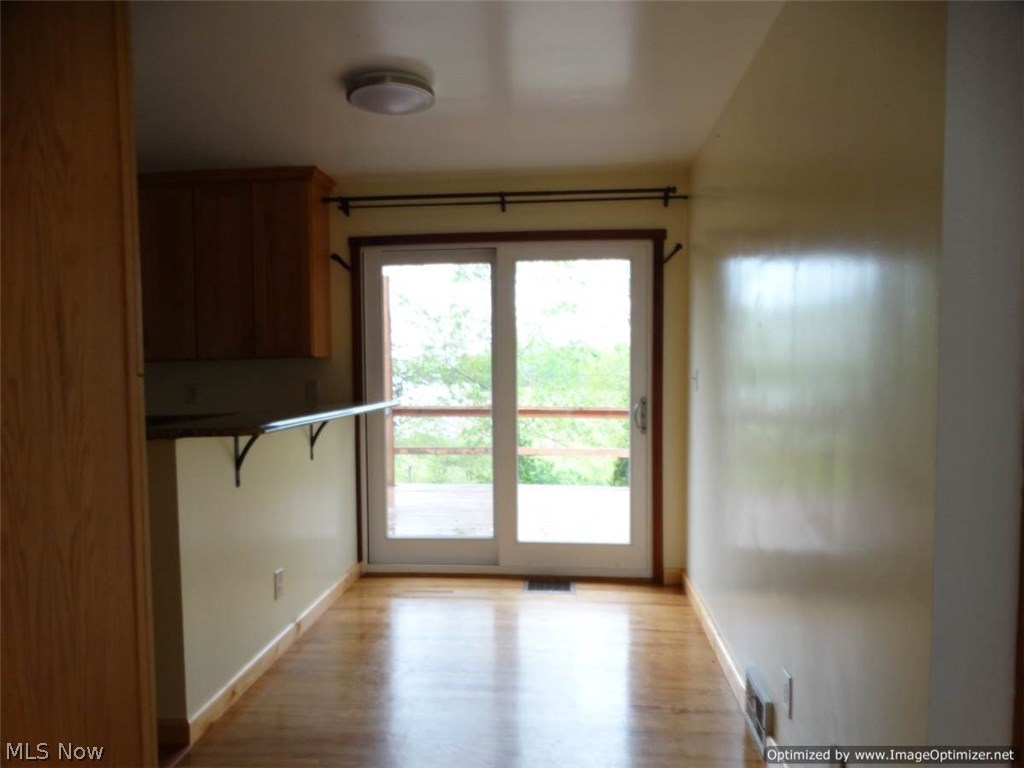 11218 Bartholomew Road Chagrin Falls, OH 44023 - Photo 11 of 29 Gallery Image 11