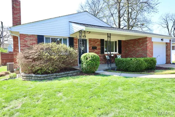 $400,000 | 546 Linwood Boulevard, Kirkwood, MO 63122