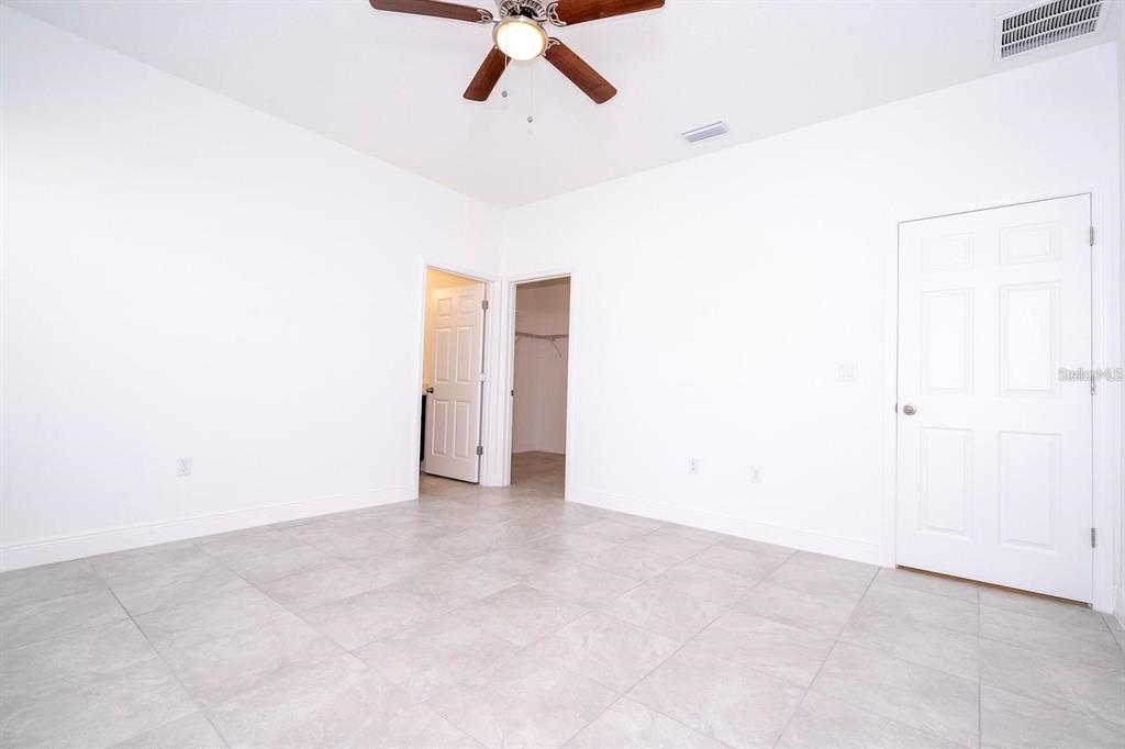 16919 Southwest 37th Terrace Road Ocala, FL 34473 - Photo 10 of 29 Gallery Image 10