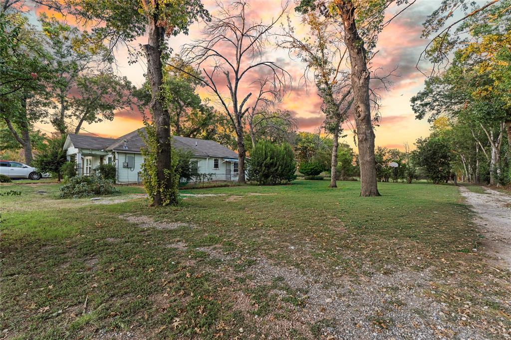 2720 South 2nd Street Waco, TX 76706 - Photo 3 of 14