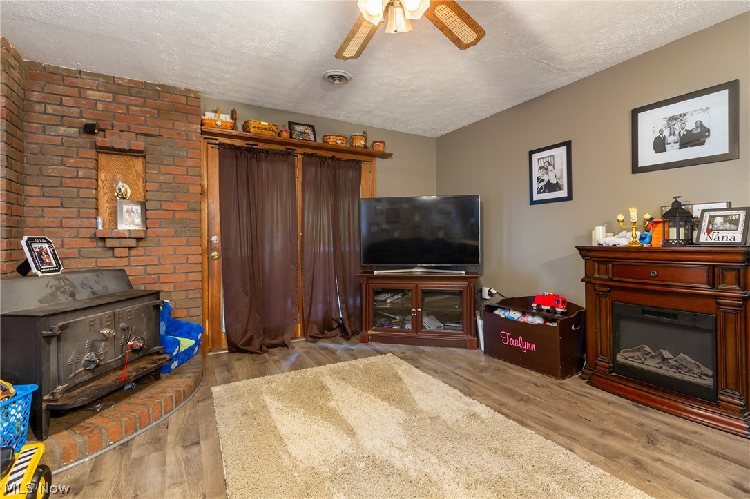 1061 Novak Road Grafton, OH 44044 - Photo 10 of 33 Gallery Image 10