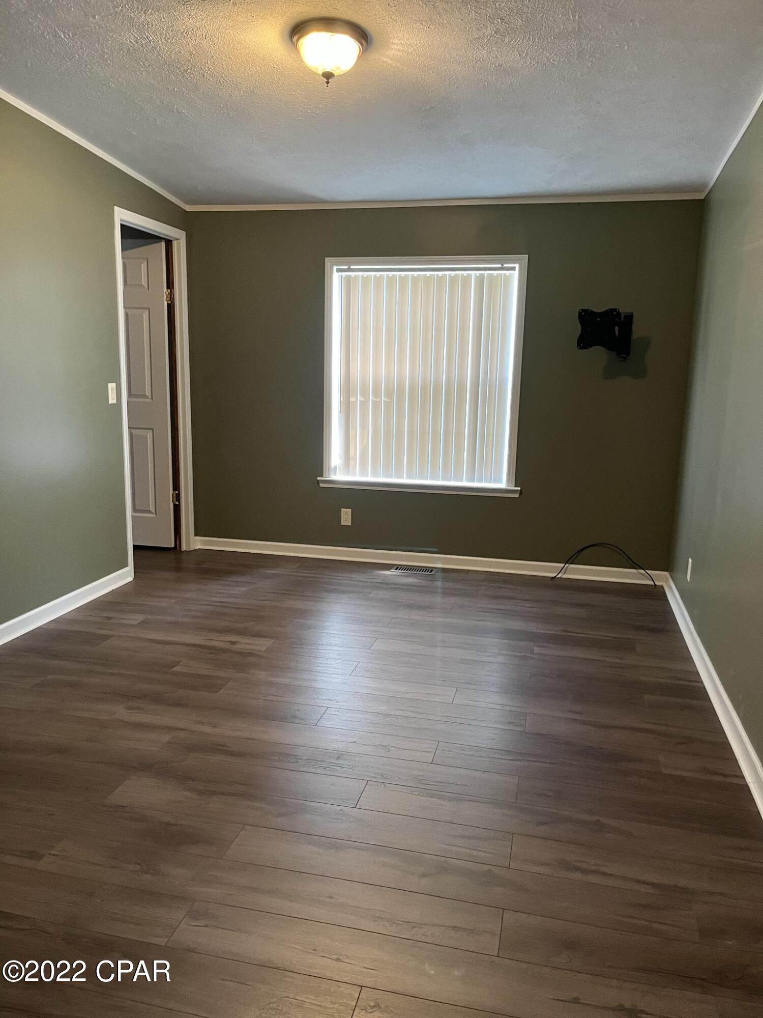 8030 Starling Road Youngstown, FL 32466 - Photo 8 of 15 Gallery Image 8