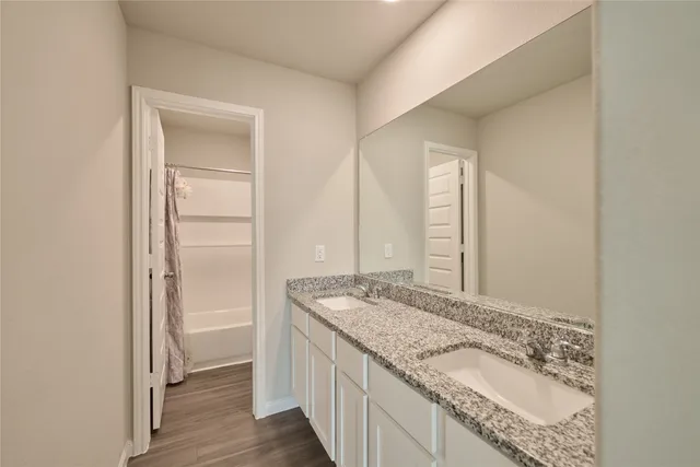 $2,100 | 2460 Shellcracker Drive, Conroe, TX 77384