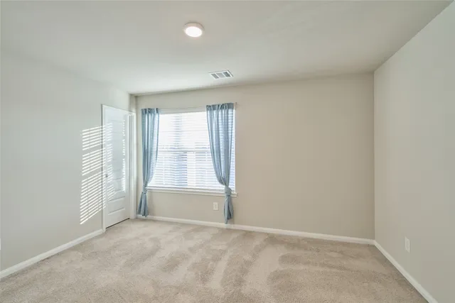 $2,100 | 2460 Shellcracker Drive, Conroe, TX 77384