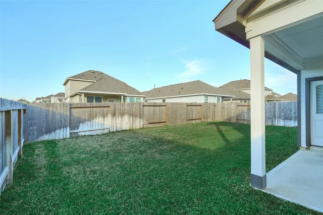 $2,100 | 2460 Shellcracker Drive, Conroe, TX 77384