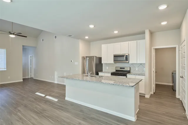 $2,100 | 2460 Shellcracker Drive, Conroe, TX 77384