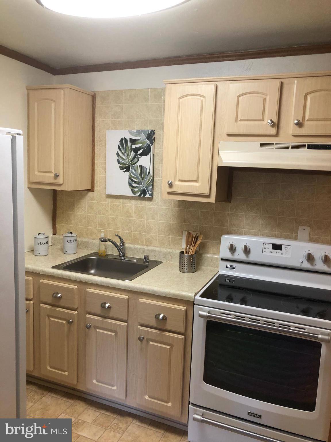 1006 Stane Road Glen Burnie, MD 21060 - Photo 15 of 44 Kitchen