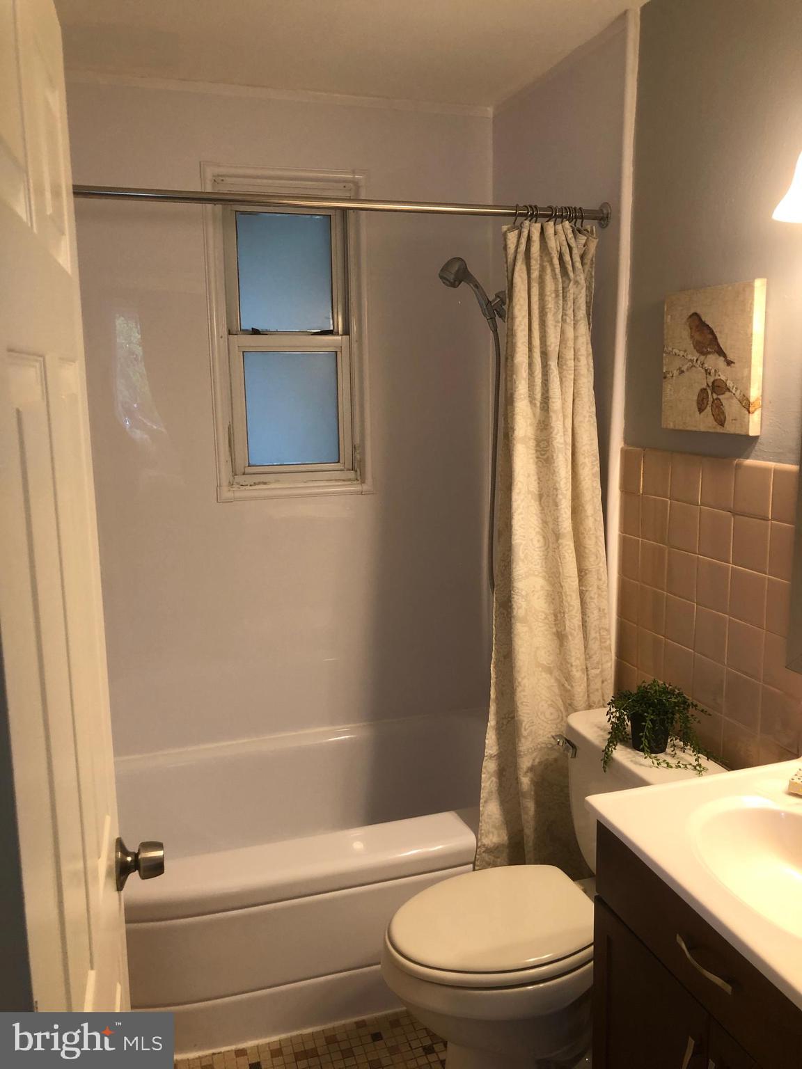 1006 Stane Road Glen Burnie, MD 21060 - Photo 22 of 44 2nd Full bath