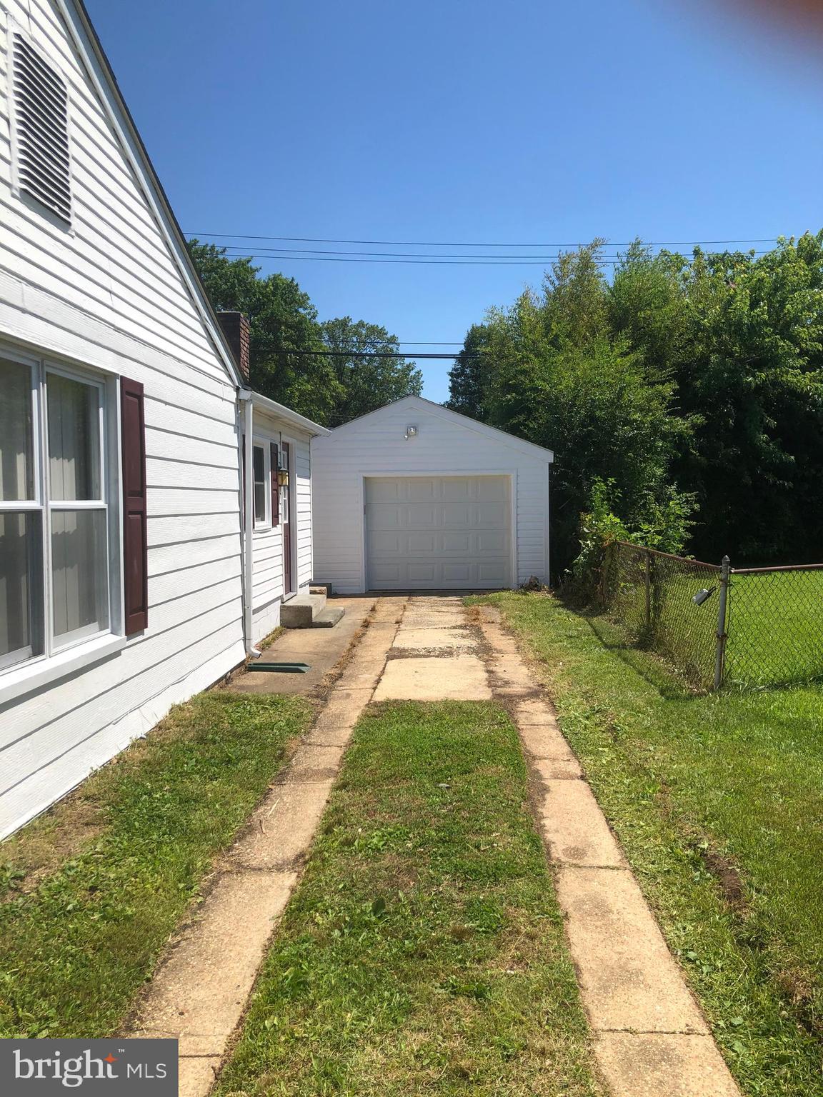 1006 Stane Road Glen Burnie, MD 21060 - Photo 39 of 44 Plenty of off street parking