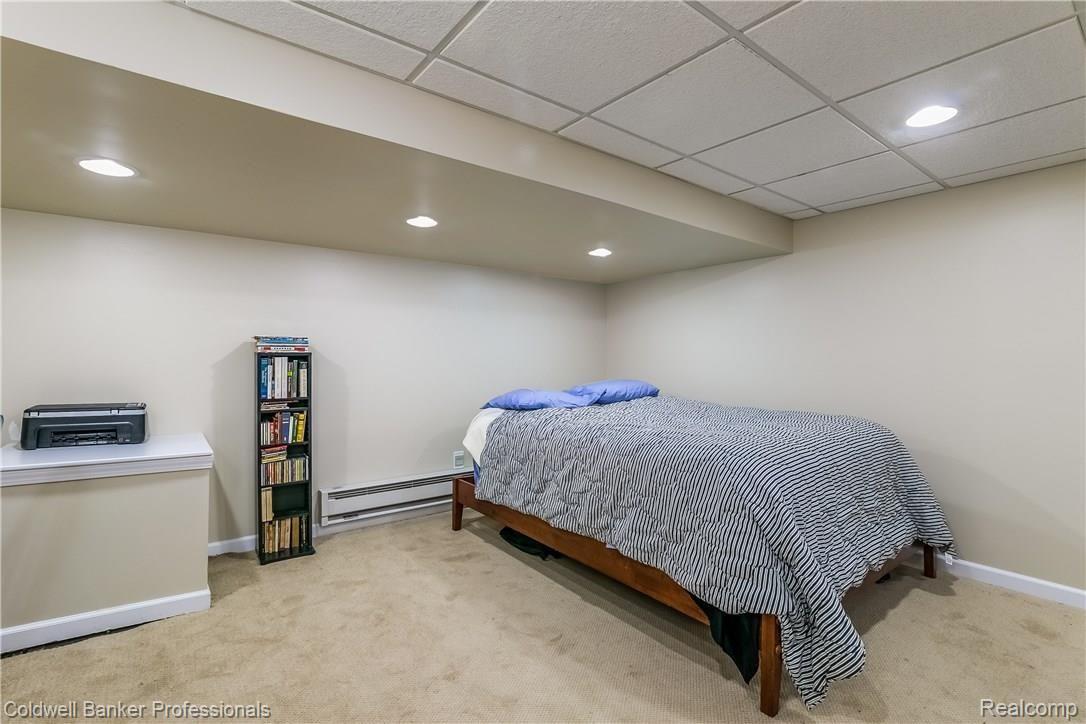 2152 Manchester Road Birmingham, MI 48009 - Photo 22 of 32 022-4821809-large.jpg