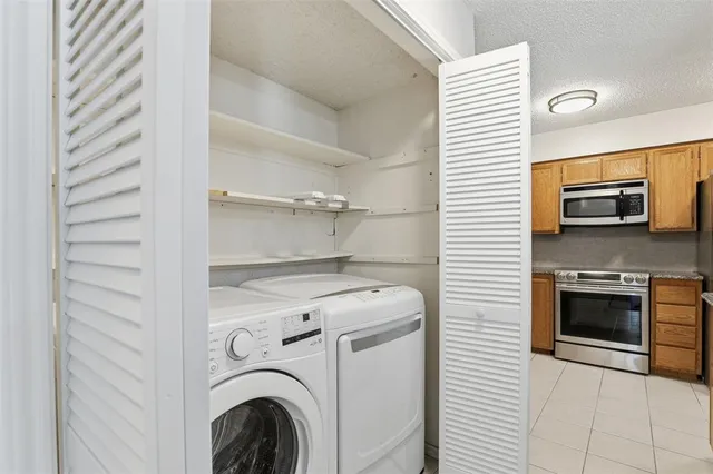 $2,275 | 1611 Willow Lane, Euless, TX 76039