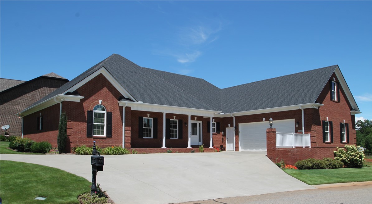 301 Cedar Post Court Seneca, SC 29672 - Photo 1 of 44 Gallery Image 1