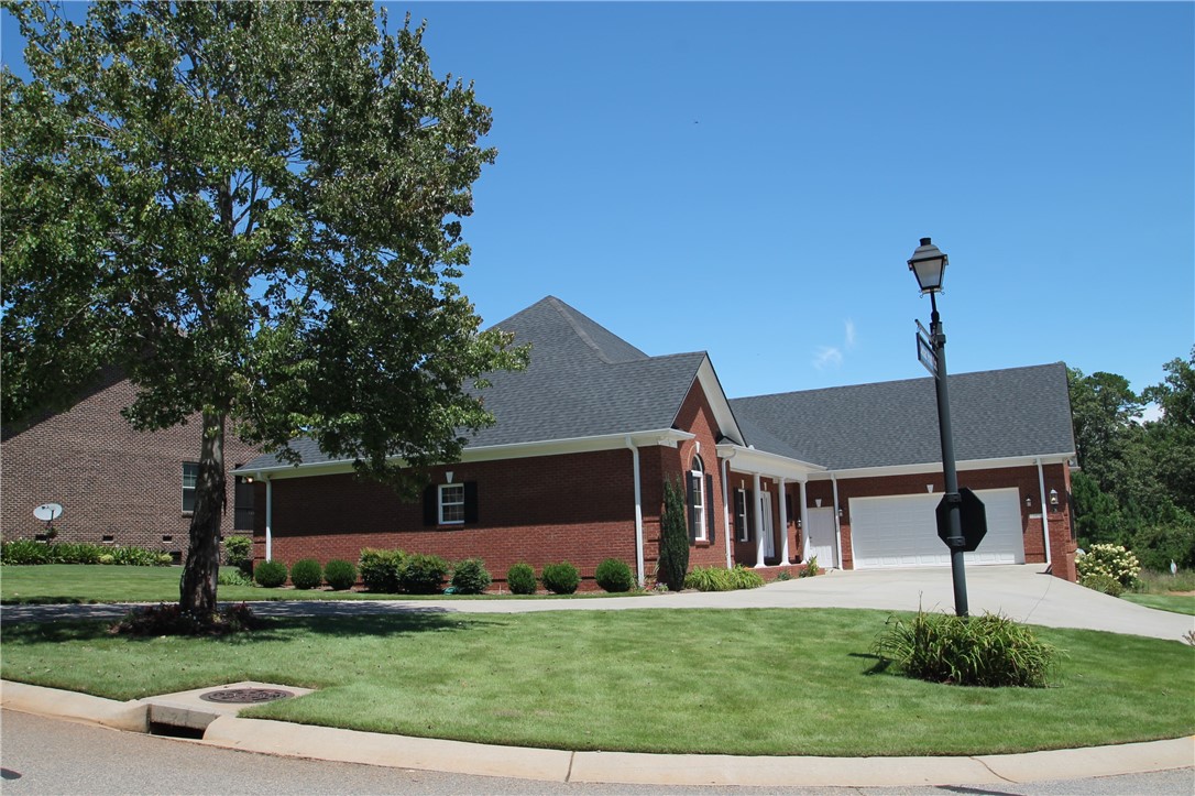 301 Cedar Post Court Seneca, SC 29672 - Photo 4 of 44 Gallery Image 4