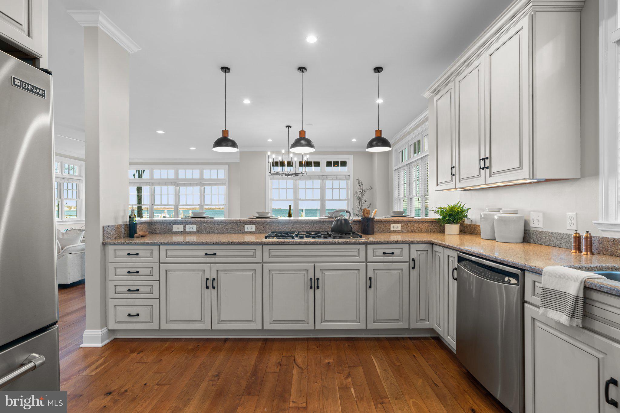 7019 Bay Front Drive Annapolis, MD 21403 - Photo 25 of 75