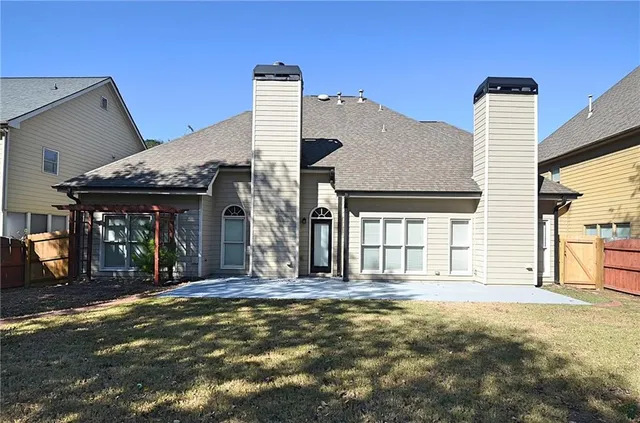 a view of a house with a outdoor space
