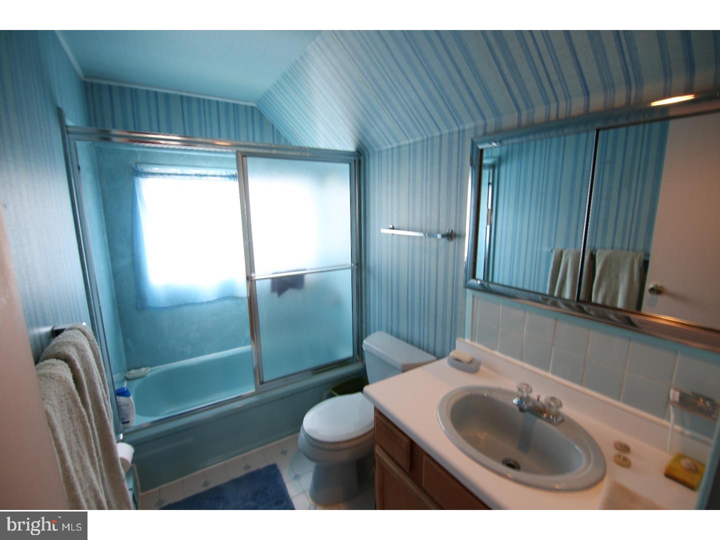 31 Hunt Road Levittown, PA 19056 - Photo 12 of 14 Bathroom