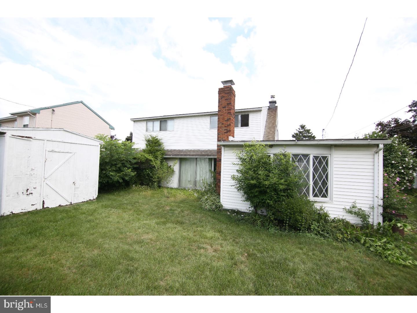 31 Hunt Road Levittown, PA 19056 - Photo 13 of 14 Back Yard