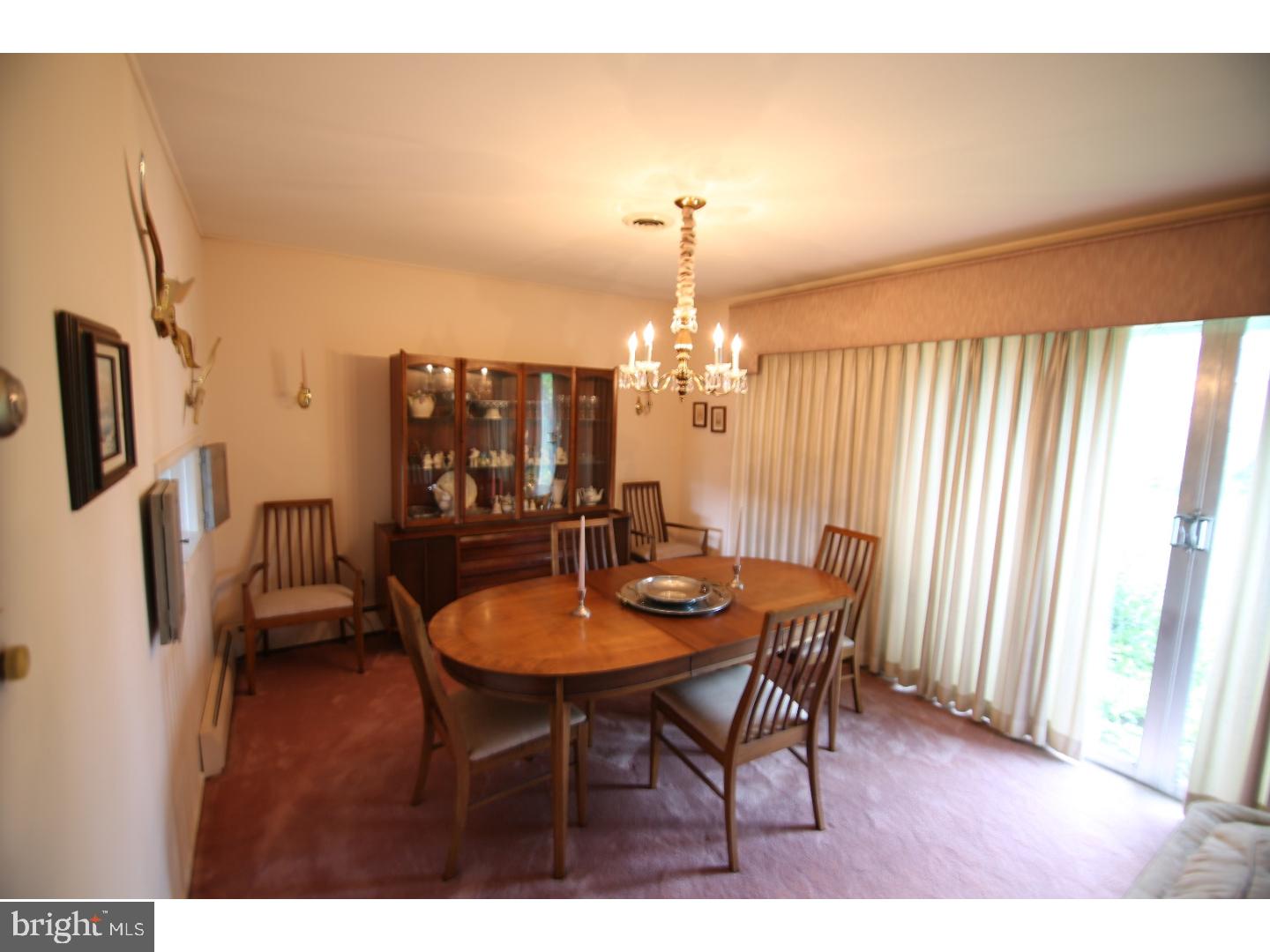 31 Hunt Road Levittown, PA 19056 - Photo 6 of 14 Dining Room